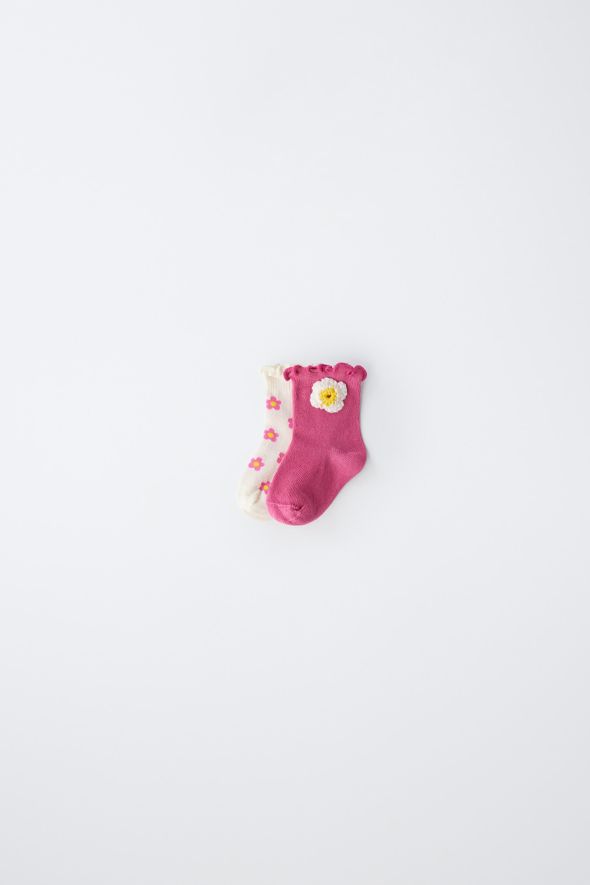 TWO-PACK OF SHORT FLORAL SOCKS